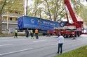 LKW verliert Auflieger Koeln Boltensternstr Pasteurstr P1960